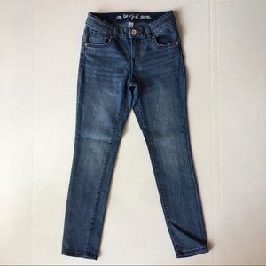 Girls' Mid-Rise Jeans - Cat & Jack Medium Wash - Size 10